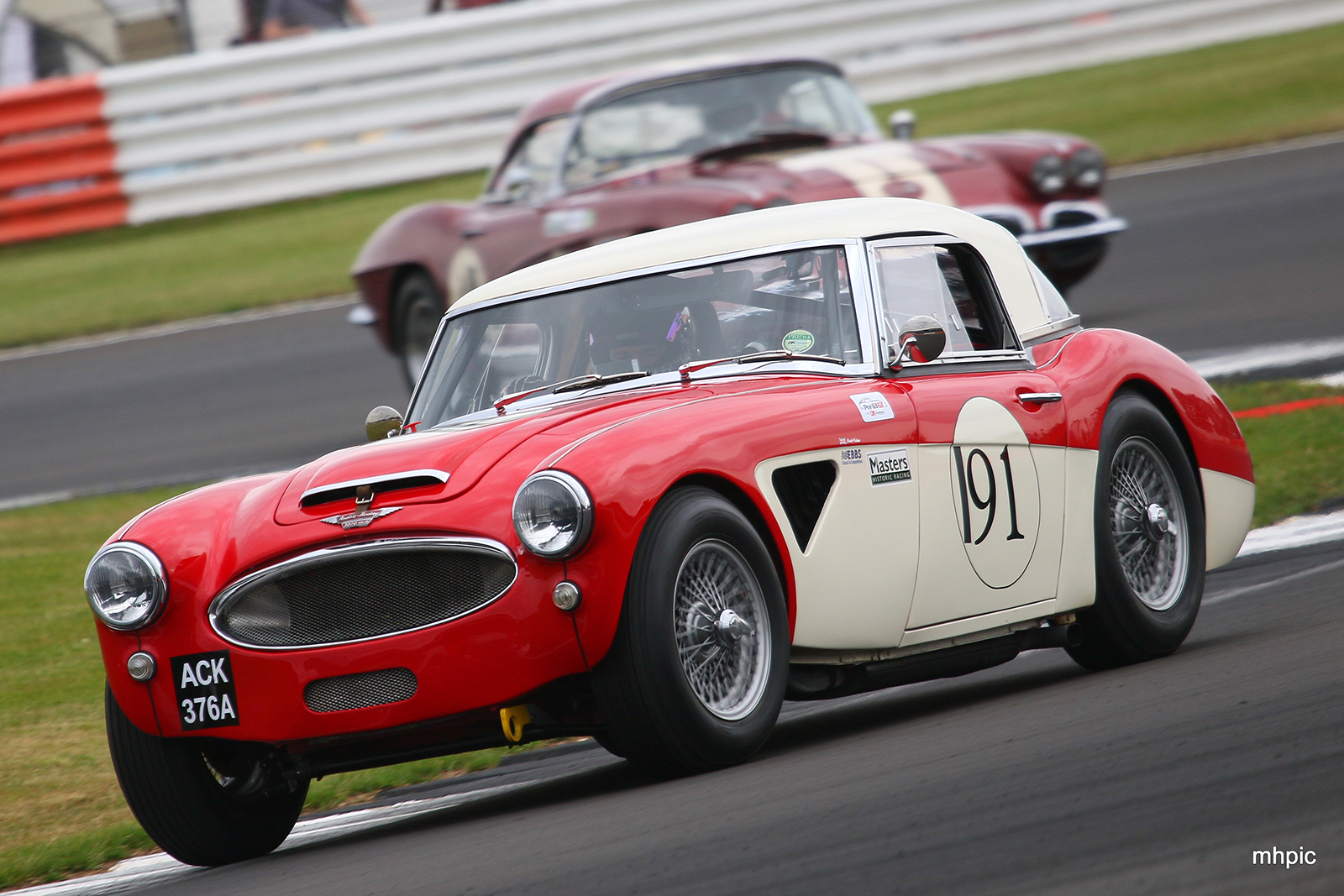 Donnington Park three hour classic relay & Equipe Pre '63 race